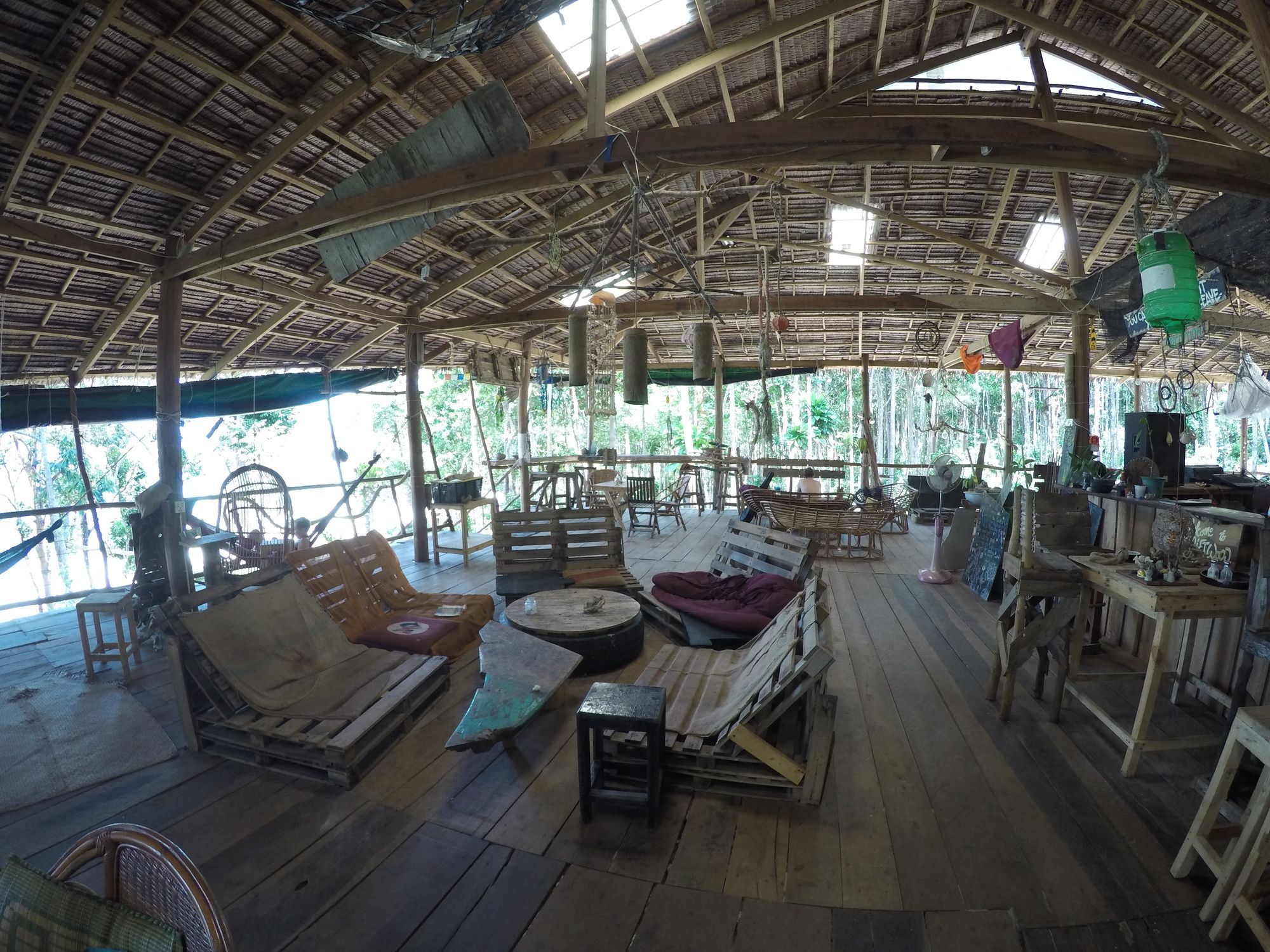 Driftwood Hostel And Bungalows Rongszanlöm-sziget Kültér fotó